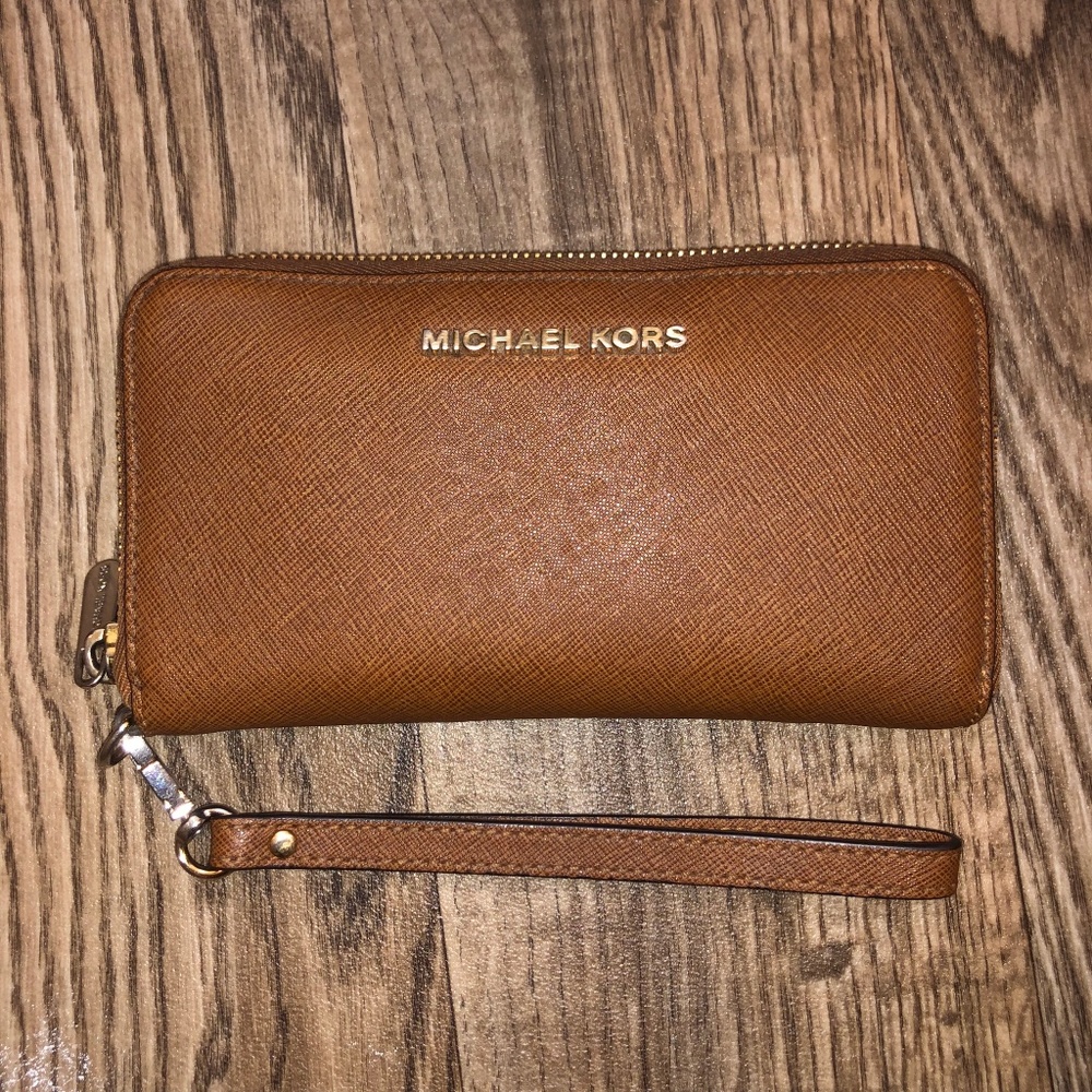 Michael Kors Jet Set Travel Coin Wallet